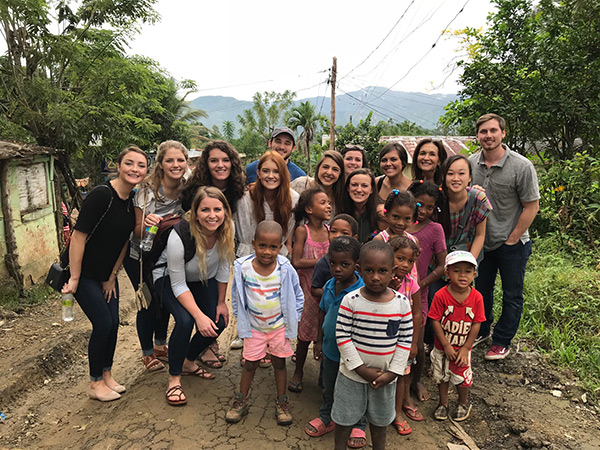 Photo of students on a mission trip